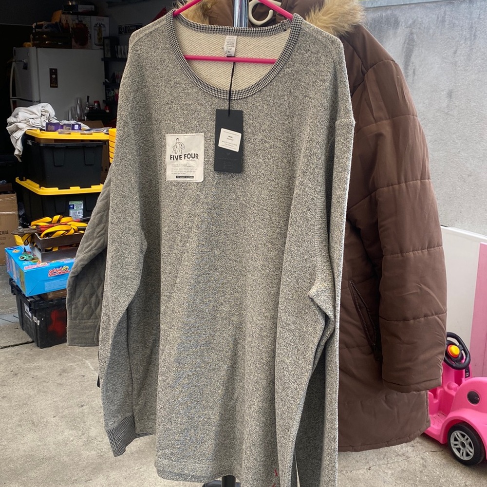 Gray shirt